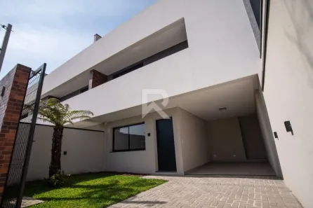 Sobrado com 3 Quartos à venda, 147m² no Santa Felicidade, Curitiba