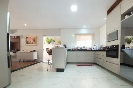Casa com 3 Quartos à venda, 300m² no Jardim Alvorada, Campinas