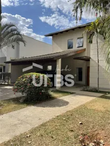 Sobrado com 3 Quartos à venda, 434m² no Jardins Atenas, Goiânia