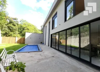 Casa de Condomínio com 3 Quartos à venda, 356m² no Alpes dos Araçás (Jordanésia), Cajamar