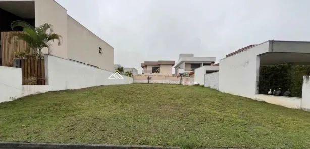 Lote/Terreno à venda, 404m² no Piracangaguá, Taubaté