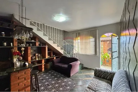 Casa com 8 Quartos à venda, 277m² no Suzana, Belo Horizonte