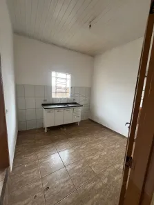 Casa com 3 Quartos para alugar, 200m² no Centro, Mineiros do Tietê