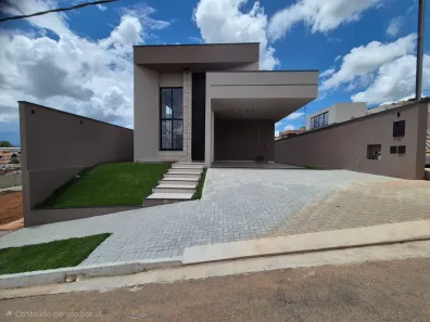 Casa de Condomínio com 3 Quartos à venda, 155m² no Setvillage Las Palmas, Pouso Alegre