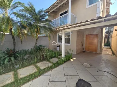 Casa de Condomínio com 3 Quartos à venda, 150m² no Campo Grande, Rio de Janeiro