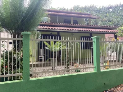 Casa com 3 Quartos à venda, 136m² no Cerâmica Reis, Brusque