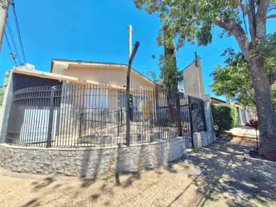 Imóvel Comercial com 3 Quartos para alugar, 150m² no Vila Embaré, Valinhos