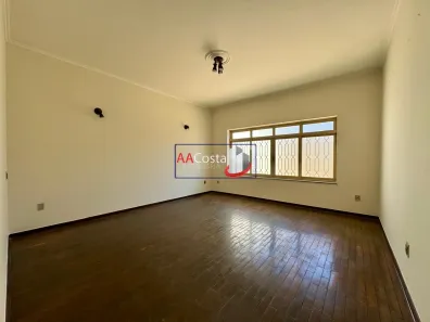 Casa com 3 Quartos à venda, 208m² no Prolongamento Vila Duque de Caxias, Franca