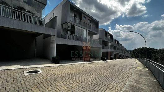 Casa de Condomínio com 3 Quartos à venda, 109m² no Jardim Modelo, Suzano