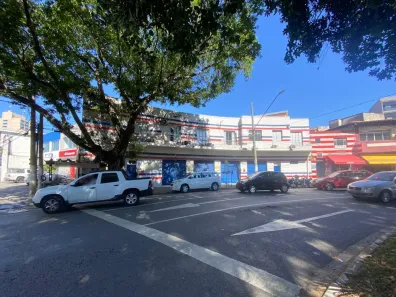 Ponto Comercial com 3 Quartos para alugar, 200m² no Jaguaré, São Paulo