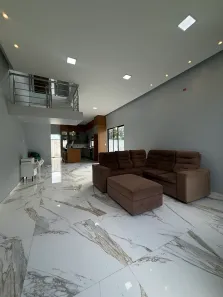 Sobrado com 4 Quartos para alugar, 300m² no Tarumã, Manaus