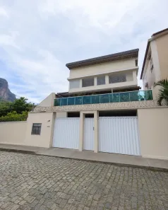 Prédio Residencial com 8 Quartos à venda, 425m² no Maruípe, Vitória