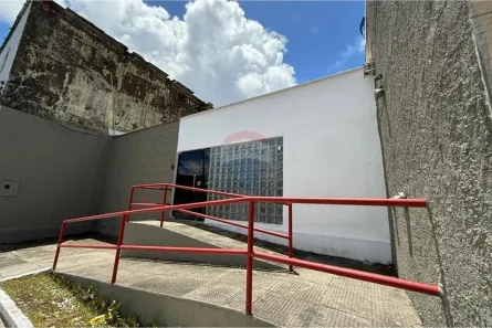 Ponto Comercial para alugar, 200m² no Benedito Bentes, Maceió