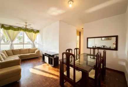 Apartamento com 3 Quartos para alugar, 70m² no Chácara Paulista, Maringá