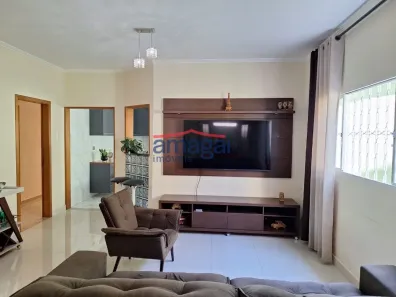 Casa com 3 Quartos à venda, 289m² no Jardim Colônia, Jacareí