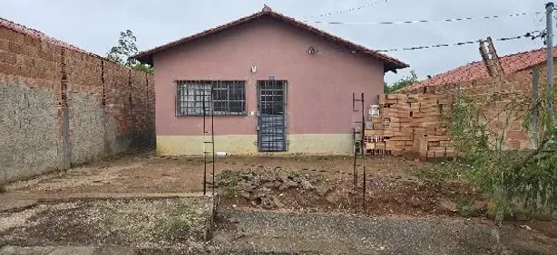 Casa com 2 Quartos à venda, 200m² no , Perdigão