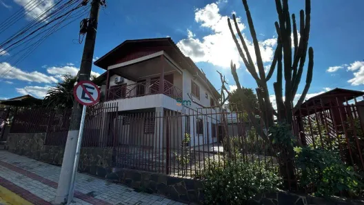 Casa com 3 Quartos à venda, 138m² no Parque das Palmeiras, Chapecó