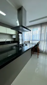 Apartamento com 4 Quartos para alugar, 137m² no Centro, Balneário Camboriú