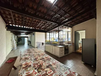Casa com 3 Quartos à venda, 218m² no Jardim São Bento, Uberaba