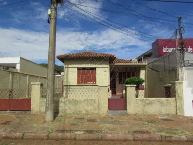 Casa com 2 Quartos à venda, 164m² no Centro, Araraquara