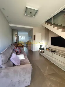 Sobrado com 2 Quartos à venda, 84m² no Itacolomi, Balneário Piçarras