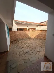 Casa com 3 Quartos para alugar, 216m² no Alvinópolis, Atibaia