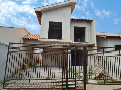 Casa com 3 Quartos à venda, 124m² no Monte Belo, Londrina