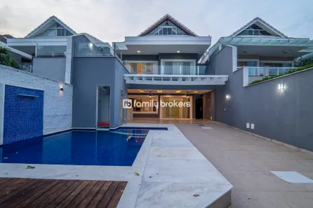 Casa com 5 Quartos à venda, 390m² no Barra da Tijuca, Rio de Janeiro