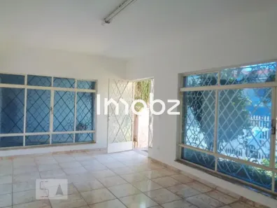Casa com 3 Quartos à venda, 240m² no Água Branca, São Paulo