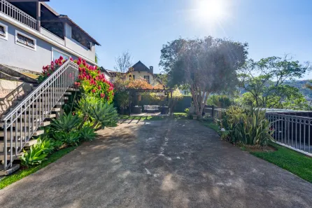 Casa de Condomínio com 4 Quartos à venda, 146m² no Bonsucesso, Petrópolis