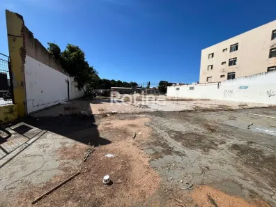 Lote/Terreno para alugar, 1500m² no Martins, Uberlândia