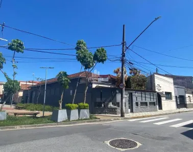 Casa com 4 Quartos à venda, 180m² no Centro, Mogi das Cruzes