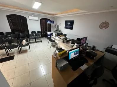 Casa com 3 Quartos à venda, 235m² no Jardim Cica, Jundiaí