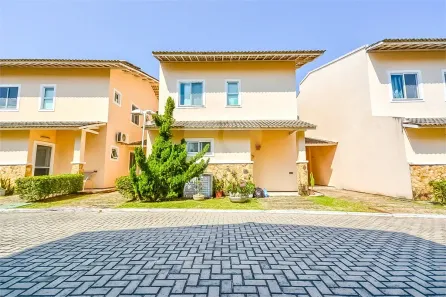 Casa de Condomínio com 4 Quartos à venda, 139m² no Sabiaguaba, Fortaleza