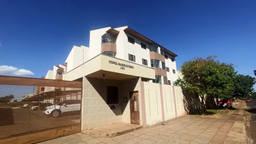Apartamento com 3 Quartos à venda, 96m² no Vila Carlota, Campo Grande