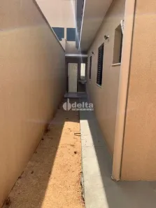Casa com 2 Quartos à venda, 70m² no Santa Rosa, Uberlândia