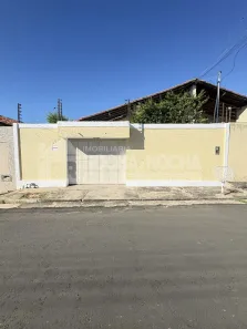 Casa com 3 Quartos para alugar, 100m² no Alto Alegre, Teresina