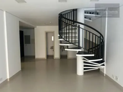 Ponto Comercial à venda, 122m² no Centro, Curitiba