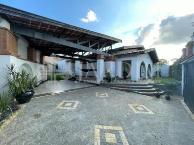 Casa de Condomínio com 3 Quartos à venda, 215m² no Dois Córregos, Piracicaba