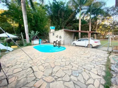 Fazenda/Sítio com 3 Quartos à venda, 140m² no Recanto dos Lagos, Juiz de Fora