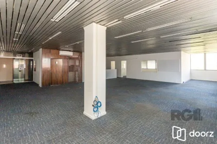 Sala Comercial à venda, 170m² no Centro Histórico, Porto Alegre