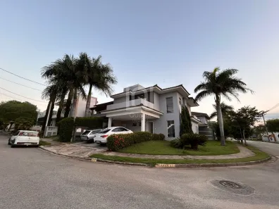 Casa de Condomínio com 3 Quartos à venda, 215m² no Iporanga, Sorocaba