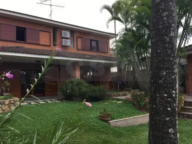 Sobrado com 4 Quartos à venda, 369m² no Adalgisa, Osasco