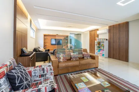 Casa de Condomínio com 4 Quartos à venda, 307m² no Jardim Prudência, São Paulo