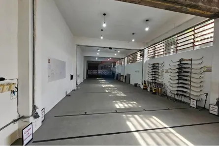 Galpão/Depósito/Armazém para alugar, 627m² no Bosque da Saúde, São Paulo