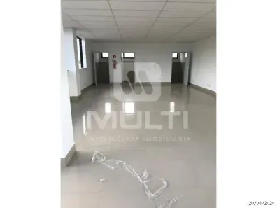 Casa com 1 Quarto à venda, 1400m² no Morada da Colina, Uberlândia