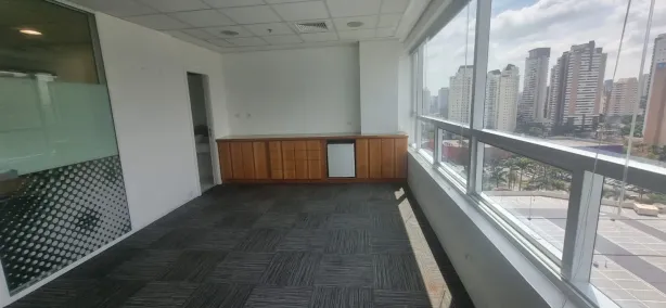 Sala Comercial para alugar, 41m² no Jardim das Acácias, São Paulo