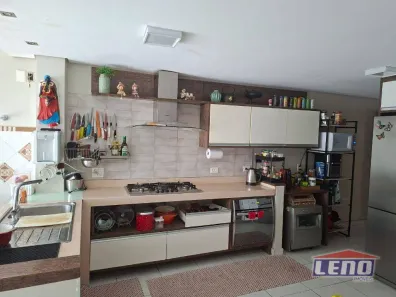 Sobrado com 3 Quartos à venda, 255m² no Cidade Líder, São Paulo