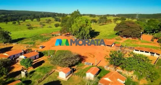 Fazenda/Sítio com 2 Quartos à venda, 923m² no Zona Rural, Bocaiúva