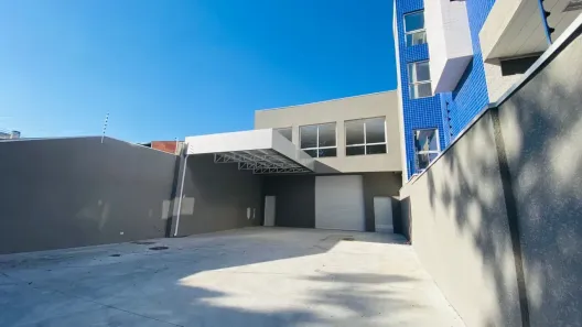 Ponto Comercial para alugar, 387m² no Bacacheri, Curitiba